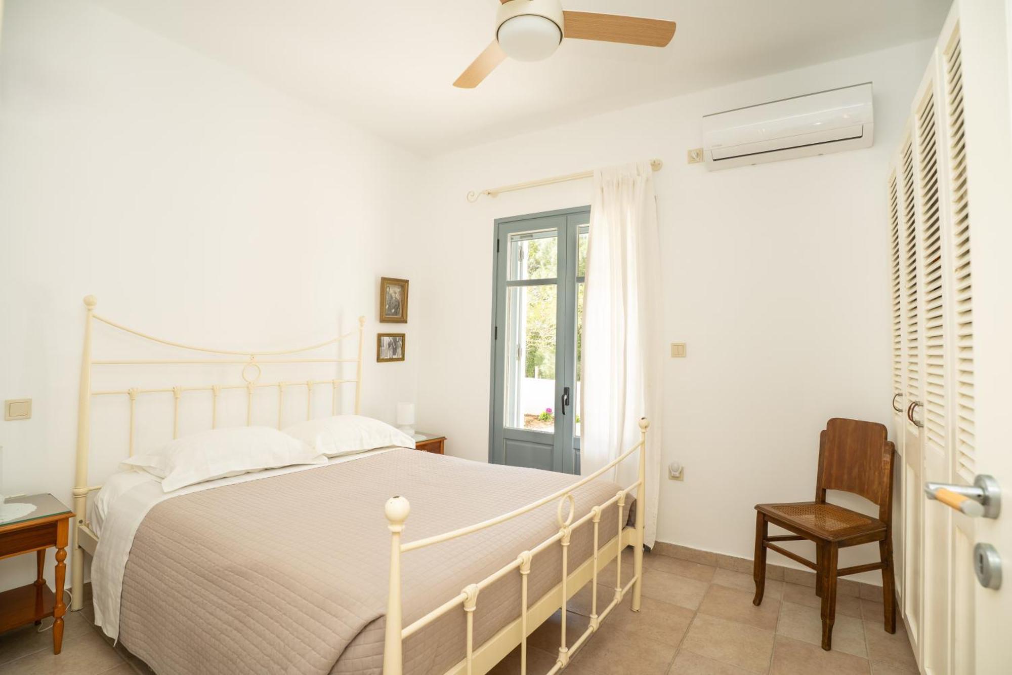 Semini Villa Myrties Esterno foto